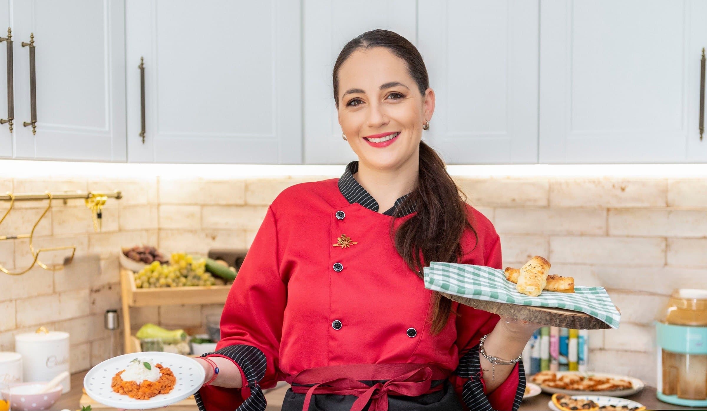 Готвач в модерна кухня